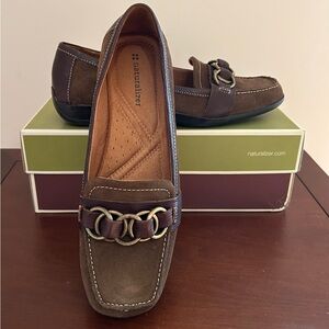Naturalizer Dark Brown Men's Loafers with Chain Detail